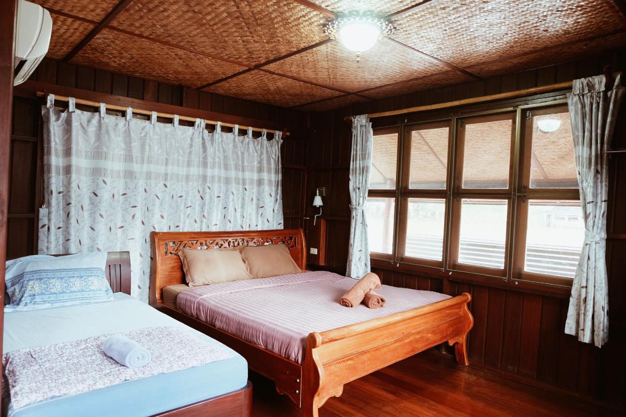 Ruennamyen Resort Amphawa Samut Songkhram Exterior foto