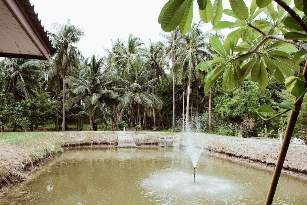 Ruennamyen Resort Amphawa Samut Songkhram Exterior foto